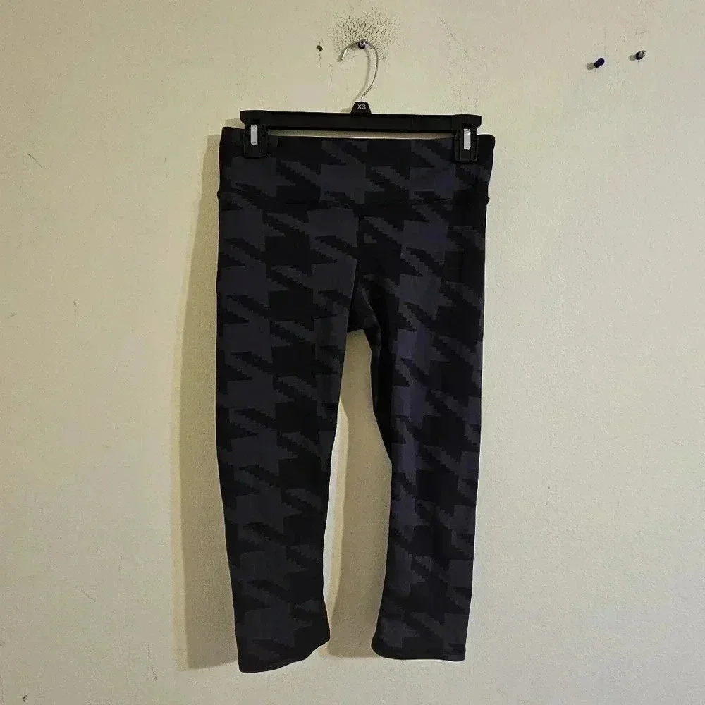 Alo Yoga Capri Leggings